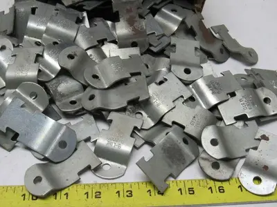 Cooper B-2009 B-Line 3/4" Conduit to Strut Clamp 134 Set of 2 NO BOLT or NUT