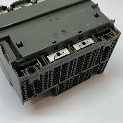 USED SIEMENS CPU SIMATIC S7-300 CHIPPED / DAMAGED