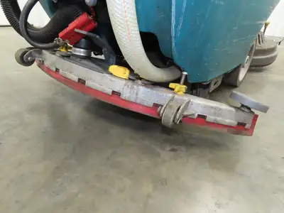 Tennant T500E Walk Behind Floor Scrubber 32" Disc Auto Scrubber 730H
