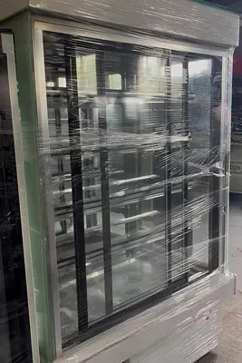 Refrigerator Square Showcase