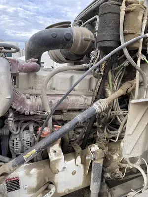 USED 2011 MACK PINNACLE CXU612