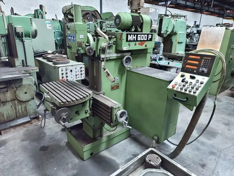 Used MAHO MH 600P X: 500 - Y: 400 - Z: 400 MM Universal Machining Centers | Apt International N.V #364543
