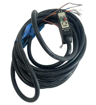 NEW KEYENCE PZ-42 PHOTOELECTRIC SENSOR PZ42