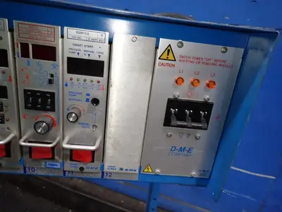 D-m-e Company Temperature Controller