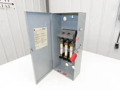 General Electric TH3362 Model 10 GE Safety Disconnect Switch 60A 600VAC