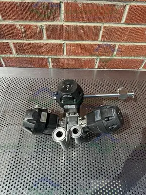 USED 3 ITT PURE FLO ADVANTAGE STAINLESS STEEL DIAPHRAGM VALVE W/ 1" SANITARY FITTINGS