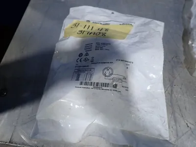 NEW ALLEN BRADLEY 871PBW15N40N3
