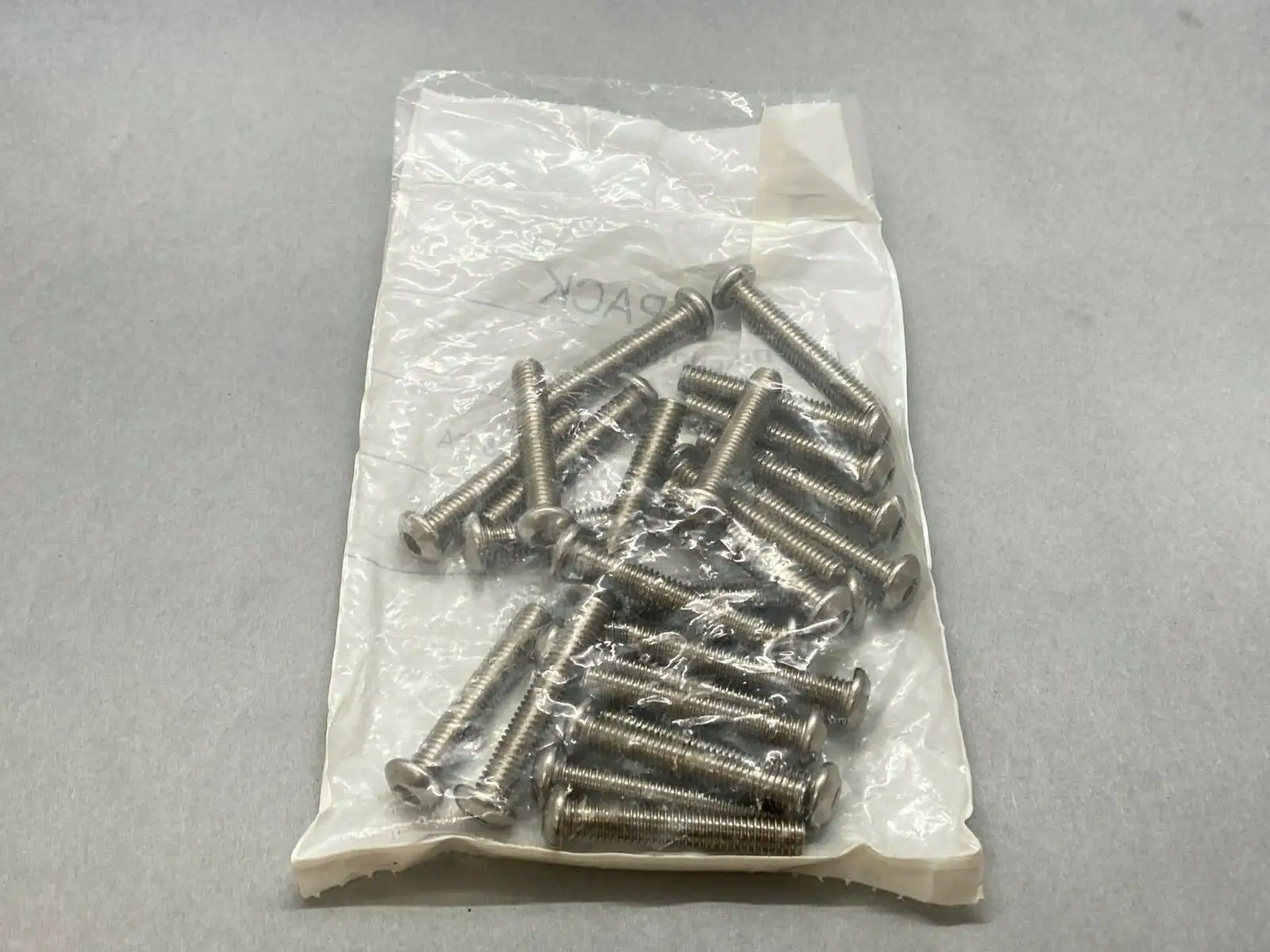 BHS7X06035-025M1 | Button Head Socket Cap Screw Stainless Steel M6 x 35mm PKG OF 25 - New