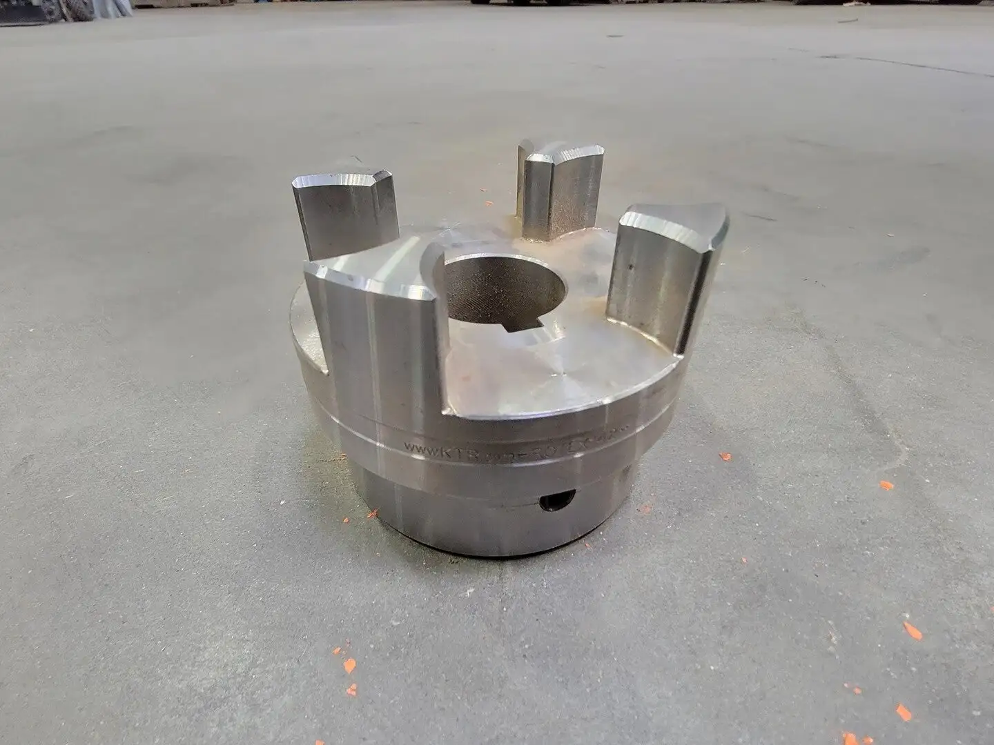 Rotex 42 Jaw Coupling Hub Half No. KTR7020425, 1-3/8" Bore