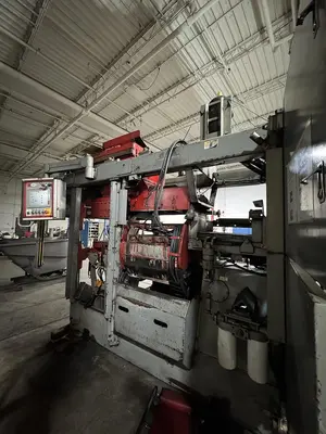 USED 2008 HUNTER XL-2024 AUTOMATIC MOLDING MACHINE