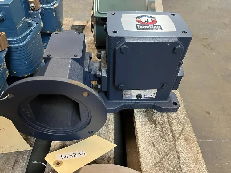 New | in-Stock OHIO GEAR DM824-200-56-B Speed Reducers | Surplus Asset Holdings #1204452