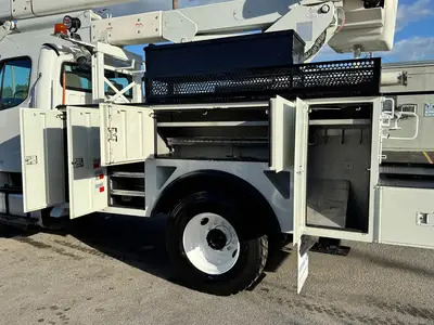 Used 2015 TEREX HR46M Bucket (boom) trucks Florida US | Truck and Van Outlet #1509249