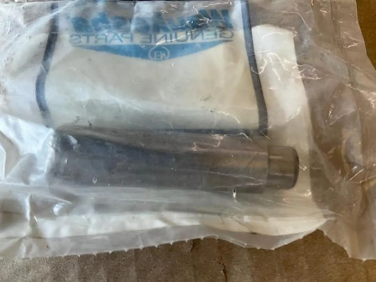 Waukesha Exhaust Guide Valve PN 350965