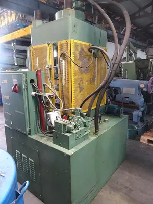 USED CLIFTON 250 TON