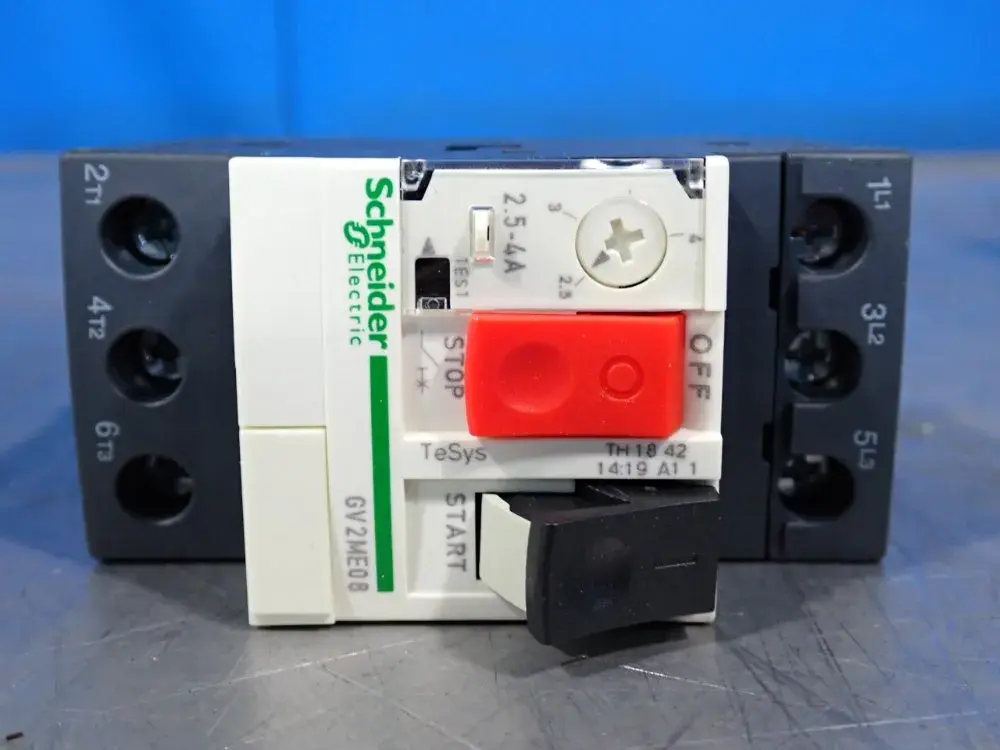 USED SCHNEIDER ELECTRIC GV2ME08