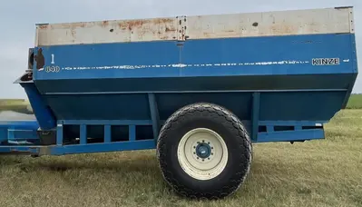 Used 1993 KINZE 840 Grain Carts South Dakota US | Proxy Equipment #1385304