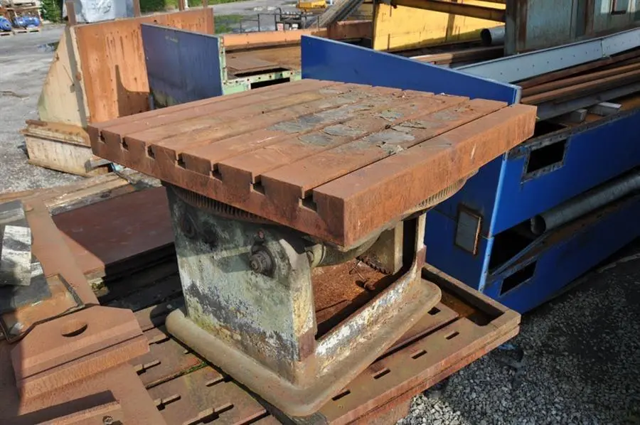 USED TURNING TABLE 1200 X 1200 MM
