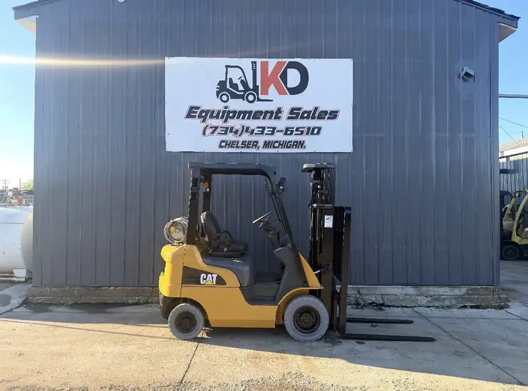 Used CAT P3000-LP Liquid Propane Forklifts Michigan US | KD Equipment Sales #1548813