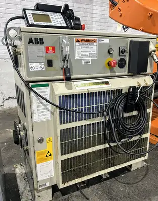 ABB IRB6600 ROBOT
