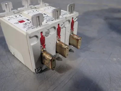 USED SIEMENS 3NA6810