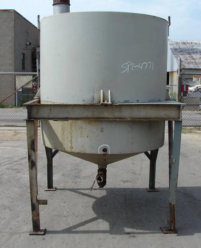 SPC4771  Tank 575 gallon vertical tank, CS, Low Pressure jacket, sweep agitator, conical