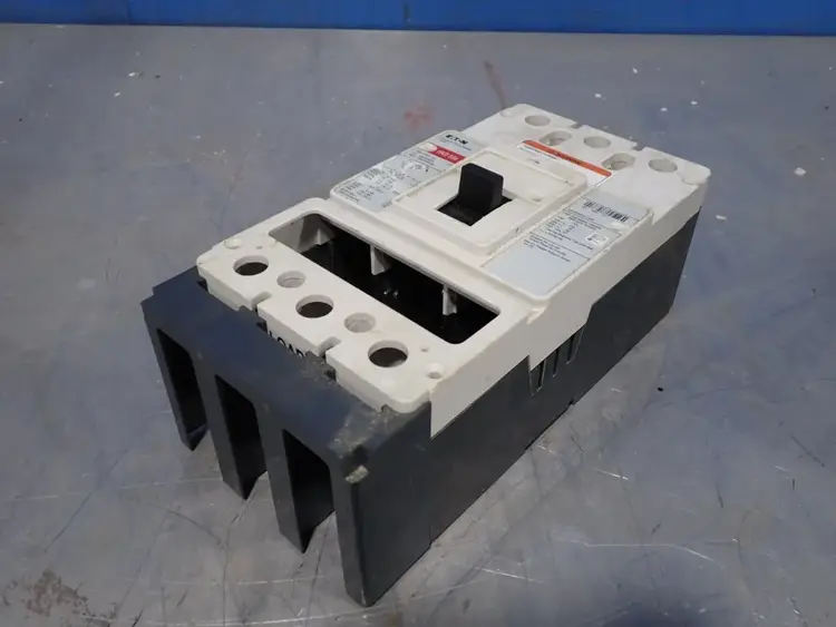 Used EATON HKD3400F Circuit Breakers | HGR 24 #731890