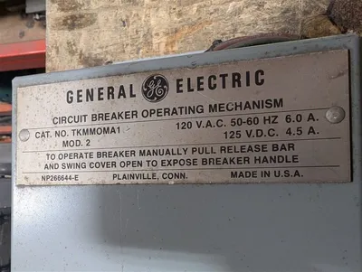General Electric TKMMOMA1 Circuit Breaker Operating Mechanism Model 2 Used