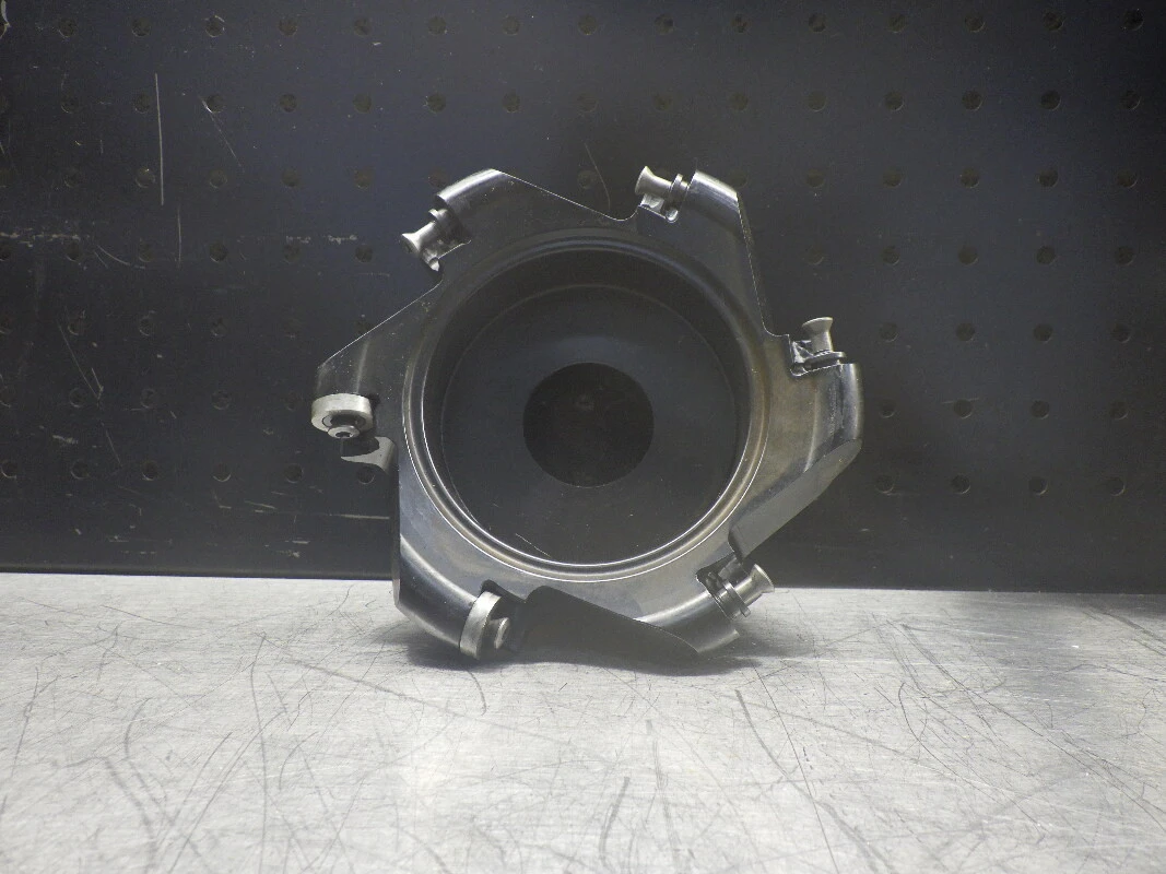 Sandvik 5-1/4" High-Feed Indexable Facemill: 1.5" Arbor Hole RA200-133R38-19 (LOC8A)