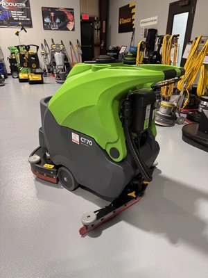 IPC CT70 28″ Walk-Behind Scrubber NEW