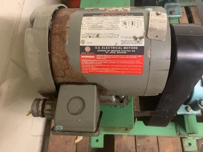 Moyno 1L3-CDQ-AAA Double Progressing Cavity Pump with Motor