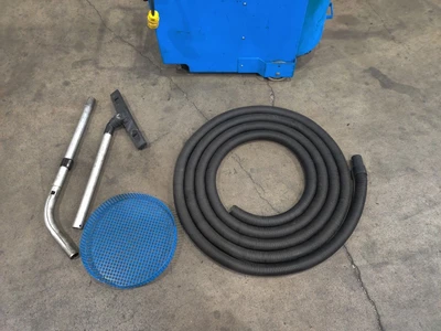 USED 1994 VAC-U-MAX 110