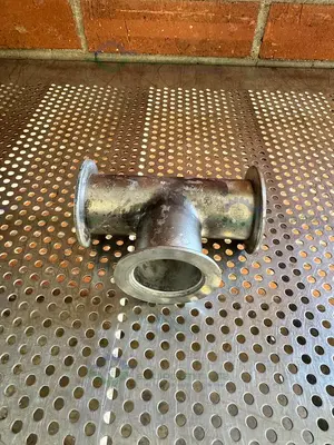 Used 3 WAY STAINLESS STEEL KF 50 NIPPLE VACUUM FITTING Valves/Fittings California US | Equipment Lab #1317054