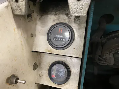 TENNANT 235EV Hoppers | Mohawk Machinery (6)