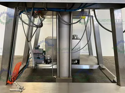 USED VARIAN L & L4006MLWJ LOAD & LOCK 6" CHROMATOGRAPHY COLUMN ON SKID W/ FEED PUMP
