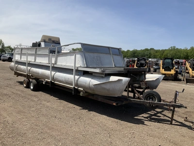 USED 1979 CREST 29-22