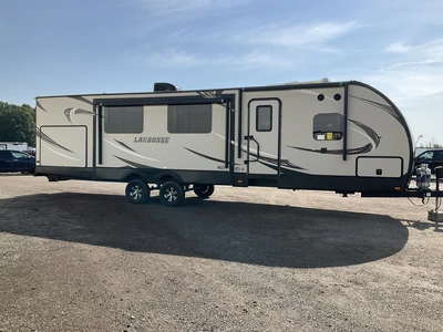 Used 2017 FOREST RIVER LACROSSE Campers, Caravans, Motorhomes Michigan US | Miedema Asset Management Group #1411189