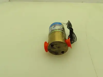 Honeywell Skinner 3131BBN1GN00 Solenoid Valve 3-Way NC 24VDC 100 PSI 1/8" NPT
