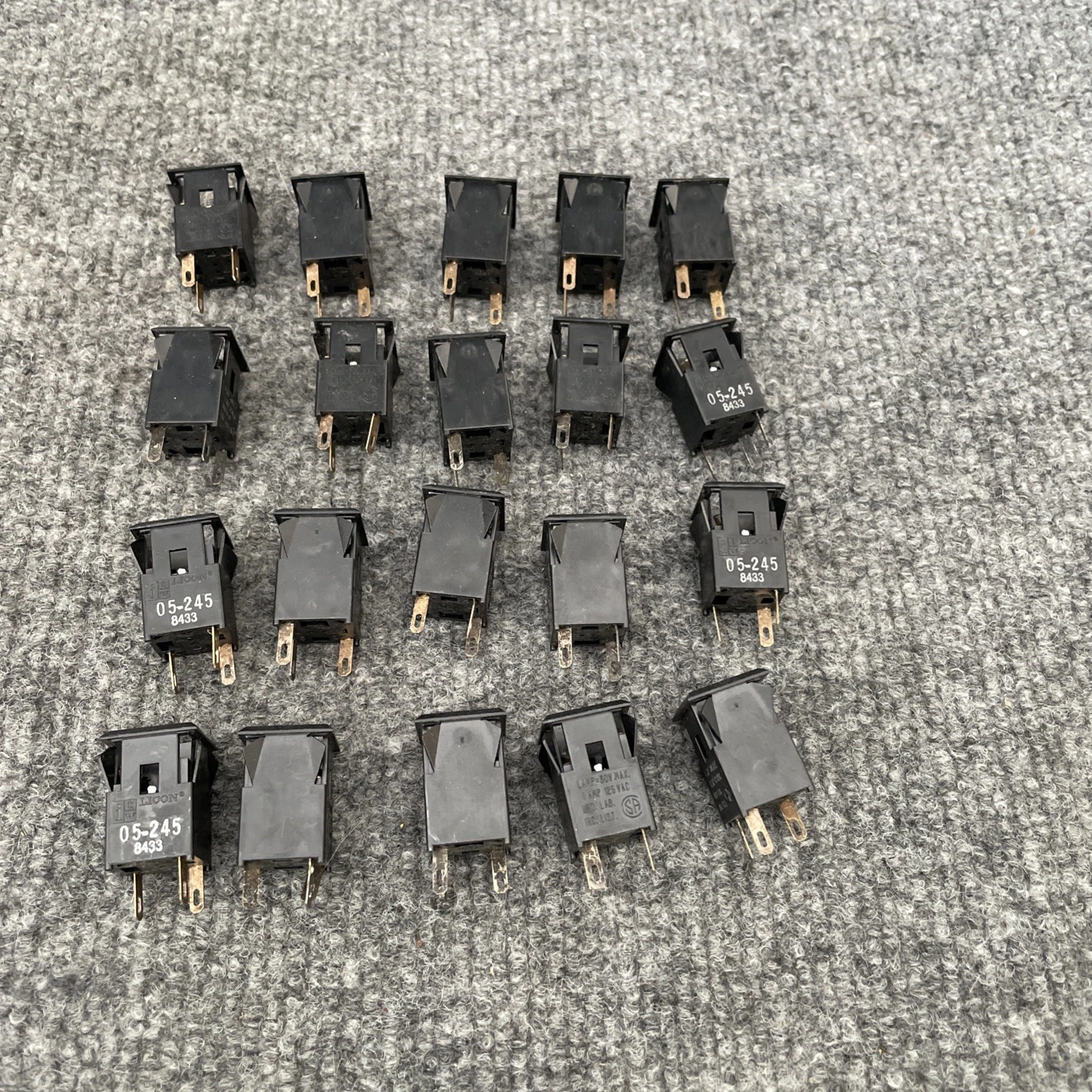 New | in-Stock Licon 05-245 Tube Sockets California US | Davliegogo LLC #1705928