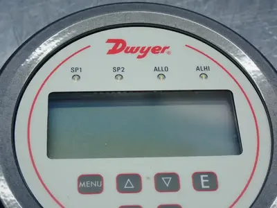 Used DWYER DH3006 Universal Pressure Meters Ohio US | HGR 24 #803171