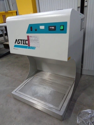 100 L Astec Laminar Flow Cabinet Type APC8-001