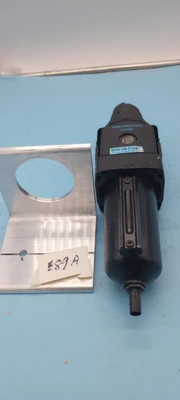 USED Wilkerson B28-06-FHGO + ATTACHMENT TURN KNOB BROKEN