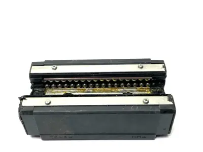 USED THK LINEAR GUIDE BLOCK 45MM H 60MM W DAMAGED END SEAL SHELFWARE