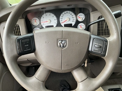 USED 2005 DODGE RAM 1500