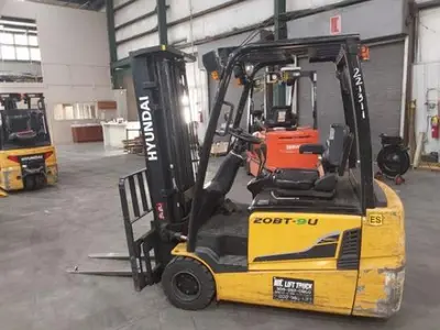 USED 2020 HYUNDAI 20BT-9U