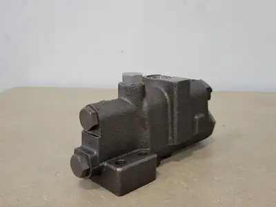 USED EATON 10F167
