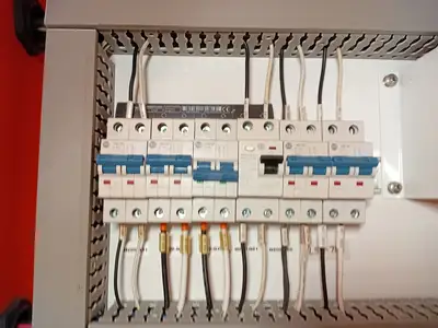800A Motor Control Center MCC, 575V, 800A Bus, Form 4A, IP42 Enclosure