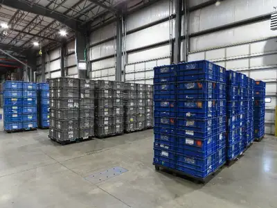 SSI Schaefer Stackable BLUE Plastic Tote Container Bin 24x22x14"  Lot of 24