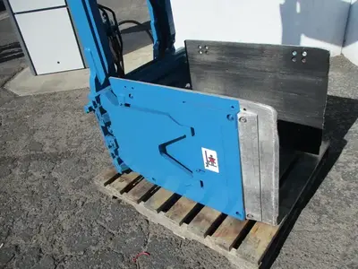 USED RIGHTLINE LCVM003