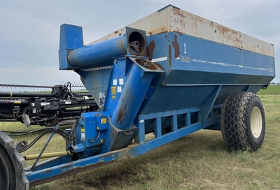Used 1993 KINZE 840 Grain Carts South Dakota US | Proxy Equipment #1385304