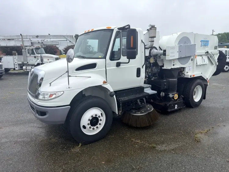 Used 2016 INTERNATIONAL 4000 Street Sweeper North Carolina US | Levan Equipment #1546327